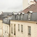 Short Stay Apartment Picasso